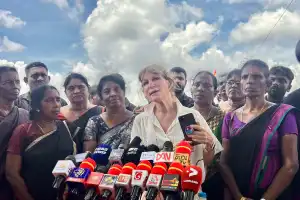 முள்ளிவாய்க்காலில் மக்கள் காத்திருக்கின்றனர் - சர்வதேச மன்னிப்புச்சபையின் செயலாளர் நாயகம் அக்னஸ் கலாமார்ட்...
