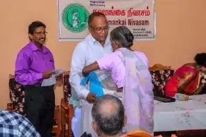 சர்வதேச முதியோர் தினத்தினை முன்னிட்டு யாழ் கோப்பாய்  நவமங்கை நிவாசத்தினால்  முதியோருக்கு உலர்உணவு பொதி...