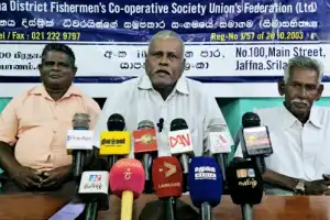 அரசு எங்கள் மீது தாக்கினாலும் கடல் வளம் பாதுகாக்க யாழ்.இந்தியத் துணைத் தூதரகம் முன்னே போராடுவோம்....