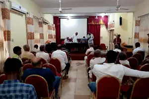 அரசு முன்னெடுக்கும் அரசமைப்பு விடயங்களைக் கையாள்வதற்கு இலங்கைத் தமிழரசுக் கட்சி சார்பில் ஏழு பேர் கொண்ட...
