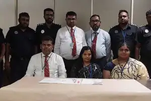கட்டுநாயக்க விமான நிலையத்திலிருந்து சுமார் ஆறு மில்லியன் ரூபாய் மதிப்புள்ள இரத்தினக் கற்களை எடுத்துச் சென்ற...