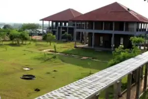 யாழ்.ஜனாதிபதி மாளிகையை தொழில்நுட்பப் பல்கலைக்கழகமாக மாற்றுமாறு முன்வைத்த யோசனை பரிசீலிக்கப்படும்.--ஜனாதிபதி...