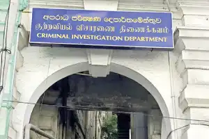 ரணில் ஆட்சியில் அவரது கடிதத் தலைப்பில் முன்னாள் பொலிஸ் மா அதிபருக்கு விடுக்கப்பட்ட முறைகேடான உத்தரவு...