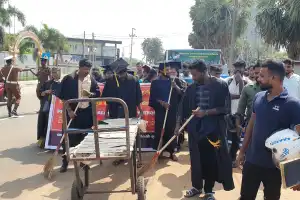 துப்பரவுத் தொழிலாளர்களை கேவலப்படுத்தும் விதத்தில் வேலையில்லாப் பட்டதாரிகளின் போராட்டம் அமைந்ததாக...