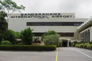 தமிழ்நாடு செல்ல கட்டுநாயக்க சர்வதேச விமான நிலையம் சென்ற எம்.பி சி.சிறீதரன் விமான நிலைய அதிகாரிகளால்...