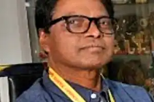 யாழ். பல்கலைக்கழக விரிவுரையாளர் சங்கரப்பிள்ளை முருகையாவுக்கு 'உலகத் தமிழ்ச் சாதனையாளர் விருது 2024' வழங்கிக்...