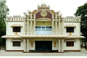 இளையோரின் சிந்தனைகள் தடம் மாறால் இருக்கவேண்டுமானால் இளங்கலைஞர் மன்றம் போன்று பல்வேறு தளங்களை உருவாக்கவும்  --...