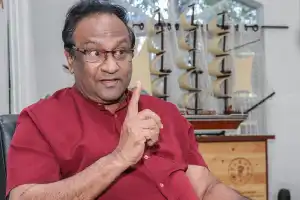 பிரபாகரனை உயிருடன் கொண்டு செல்ல மேற்குலக நாடுகள் முற்பட்டன. அதற்கு மஹிந்த இடமளிக்கவில்லை சரத் வீரசேகர...