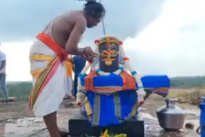 வவுனியா நெடுங்கேணி வெடுக்குநாறி மலையில் பின்னேரம் 5 மணியுடன் மட்டுப்படுத்தப்பட்டது சிவராத்திரி வழிபாடுகள்