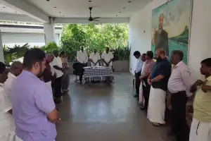 இலங்கைத் தமிழ் அரசுக்கட்சியின் மத்தியகுழு கூட்டம் இன்று மட்டகளப்பில் தற்போது இடம்பெறுகின்றது