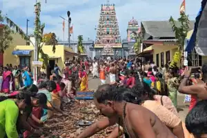 மன்னார் திருக்கேதீஸ்வர ஆலயத்தின் மகா சிவராத்திரி நிகழ்வு இன்று இடம்பெற்ற நிலையில் இலட்சக்கணக்கான பக்தர்கள் கலந்து கொண்டனர்