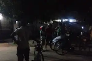 யாழ்.வேலணையில் தொலைக்காட்சி பார்ப்பதற்காக, மின் இணைப்பினை இணைக்க முற்பட்ட 9 வயது சிறுவன் மின்சாரம் தாக்கி...