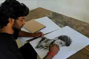 கிளிநொச்சியைச் சேர்ந்த யாழ். பல்கலைக் கழக மாணவன் கமலரூபனின் கலைப் படைப்புக்கள், பலரையும் கவர்ந்துள்ளன